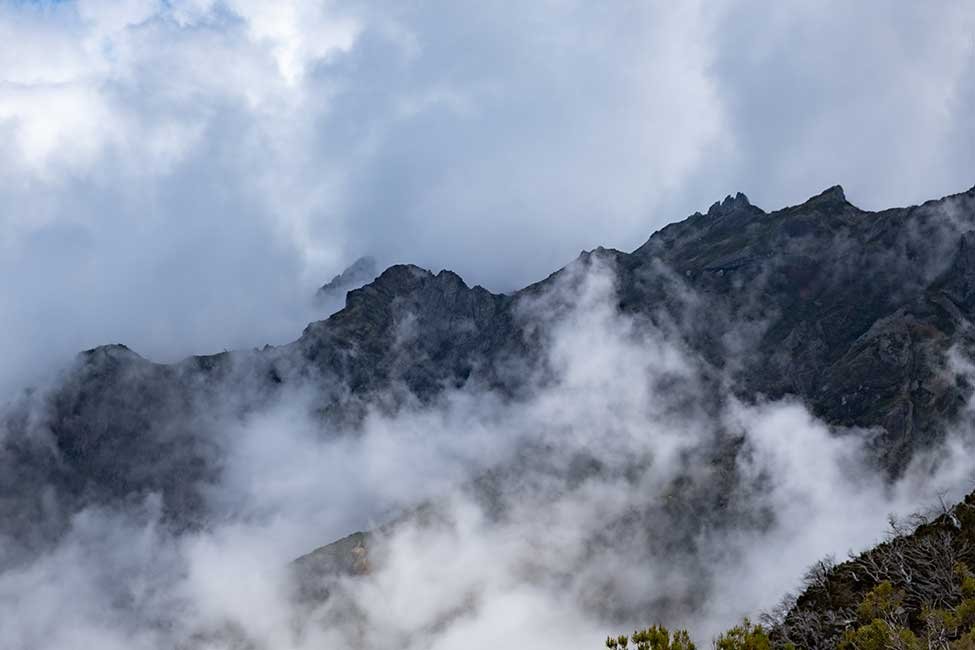 Hiking Pico Aireiro To Pico Ruivo in Madeira 