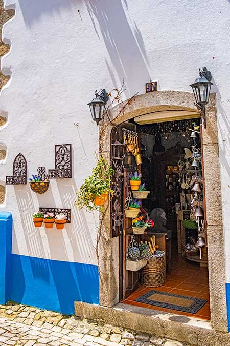 How to Spend One Day in Obidos 