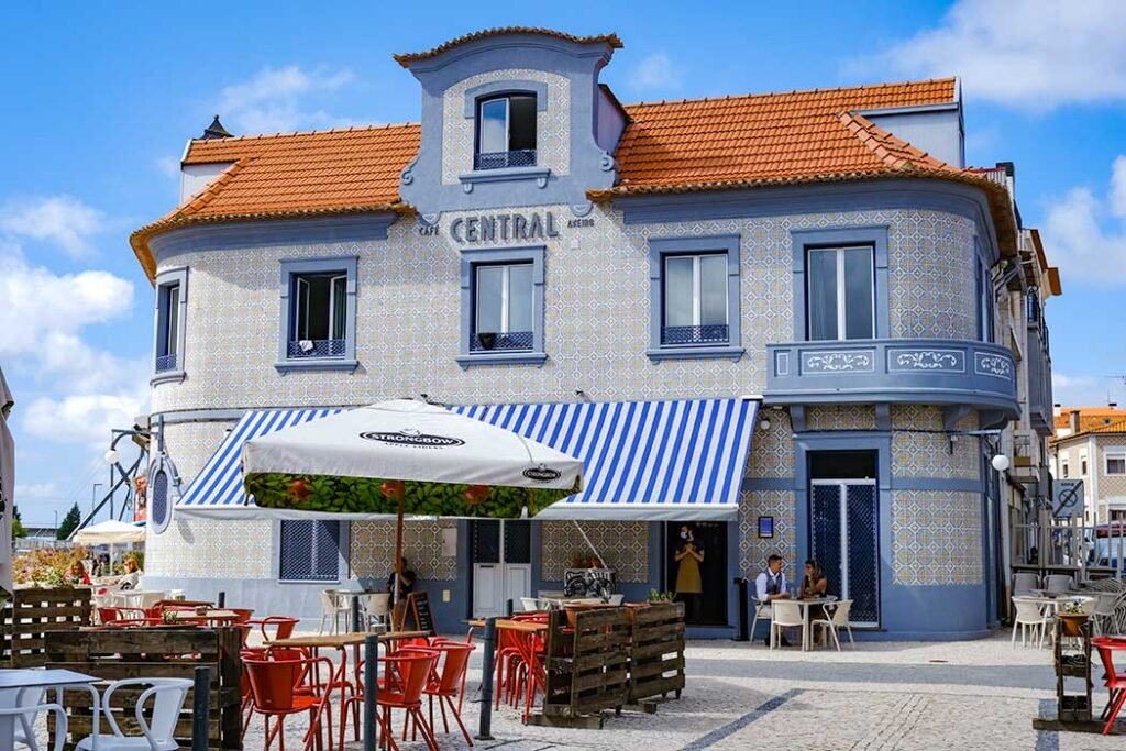How To Visit Aveiro And Costa Nova On A Day Trip From Porto